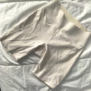 Outdoor voices shorts xs